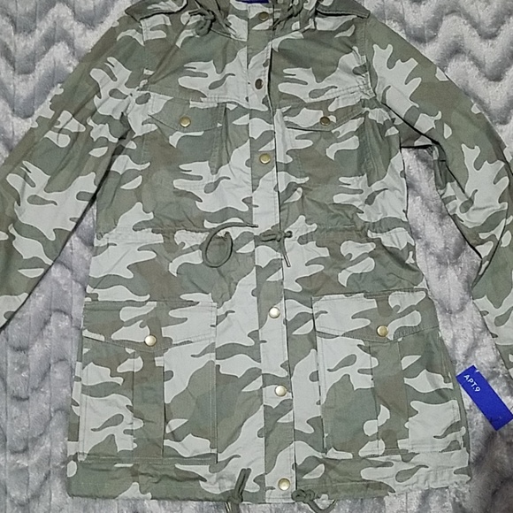 APT 9 Green Camo S Lightweight Jacket With Hood - Picture 2 of 4